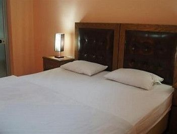 Bristol 3*